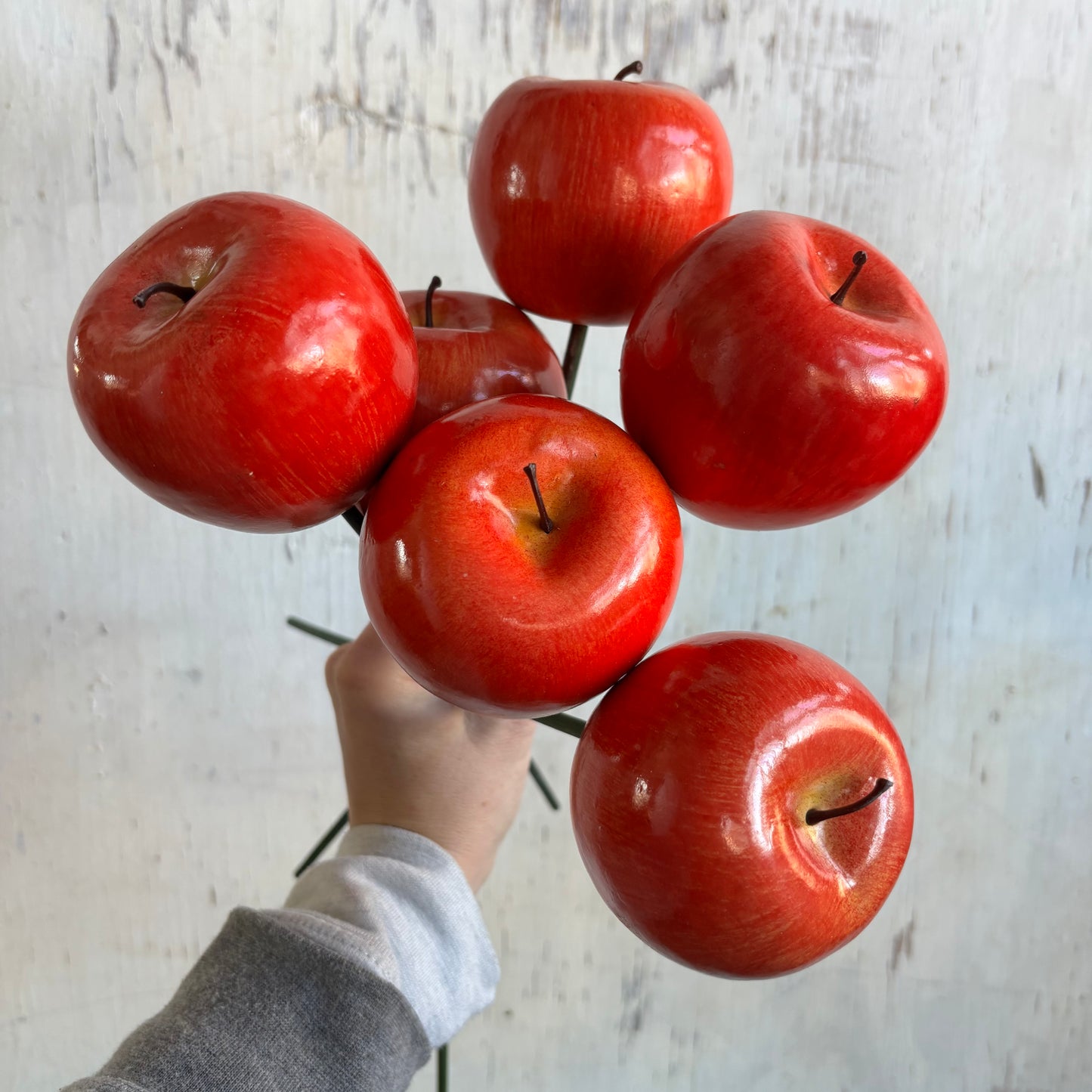 A La Carte Holiday Decor