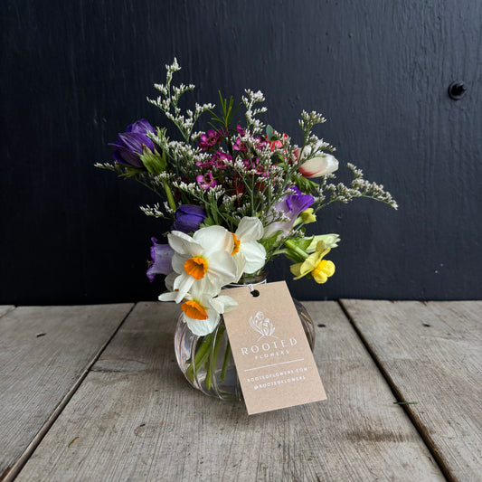 Bud Vase Arrangement