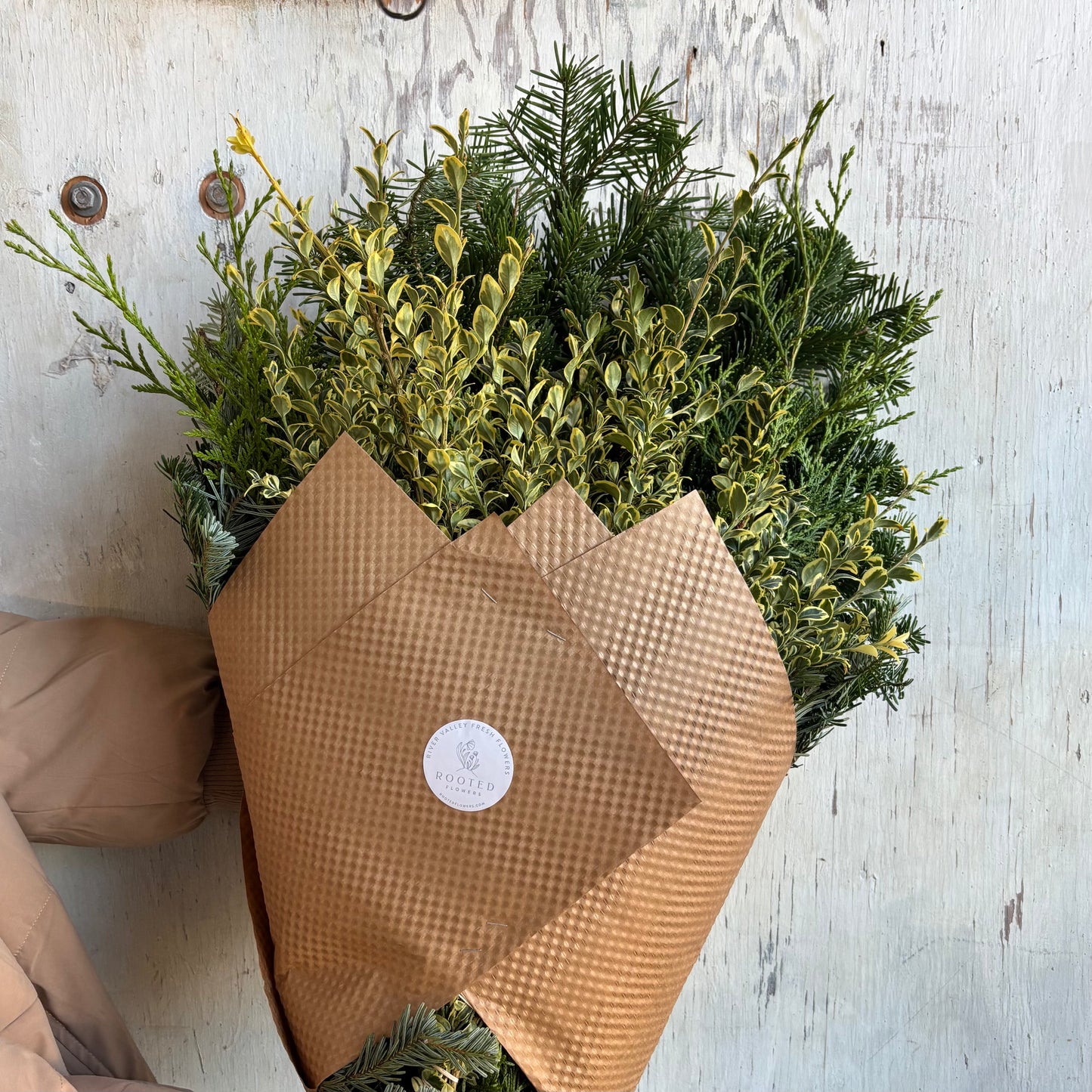 A La Carte Holiday Decor